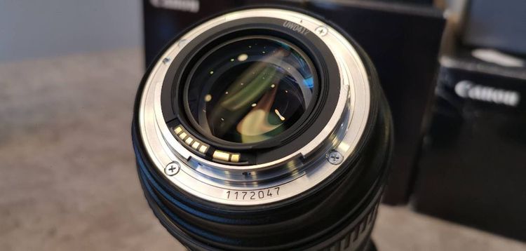 ชายเลนส์24-70f2.8L รูปที่ 17