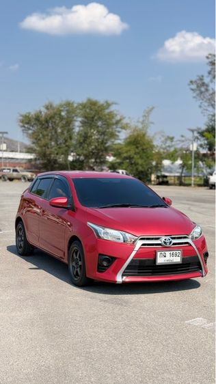 Toyota Yaris 2015 1.2 E Sedan เบนซิน ไม่ติดแก๊ส เกียร์อัตโนมัติ แดง รูปที่ 3