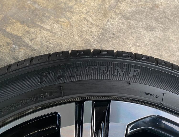 ✨ล้ออะไหล่✨4รู100 Toyota Yaris Ativ ขอบ 16 ดำหน้าเงา พร้อมยาง 195-50-16 FORTUNE ปี 22 รูปที่ 2