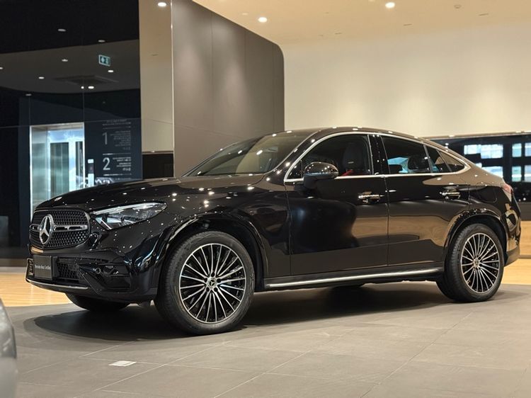 Mercedes-Benz GLC-Class 2025 GLC350e Utility-car ปลั๊กอินไฮบริด (PHEV) ไม่ติดแก๊ส เกียร์อัตโนมัติ ดำ รูปที่ 2
