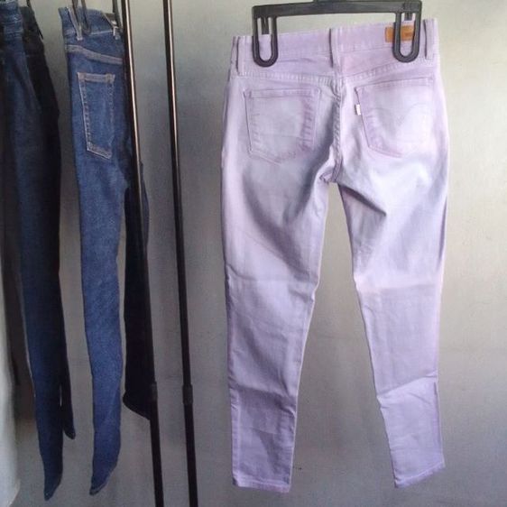 กางเกงยีนส์ผู้หญิง levi's ป้าย R สีสวยหายากสีม่วงอ่อน ๆ อมชมพูนิดนึง รูปที่ 6