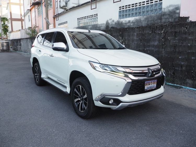 รถ Mitsubishi Pajero Sport 2.4 GT Premium 4WD สี ขาว