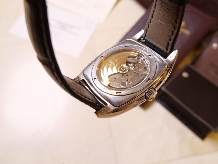 Patek Philippe annual callendar 5135G  รูปที่ 7