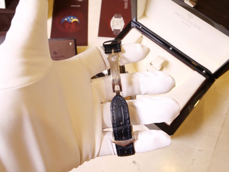 Patek Philippe annual callendar 5135G  รูปที่ 3