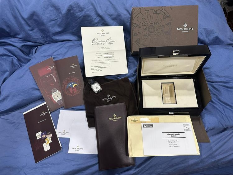 Patek Philippe annual callendar 5135G  รูปที่ 2