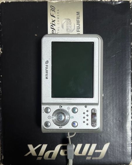 Fujifilm FinePix F30 รูปที่ 2