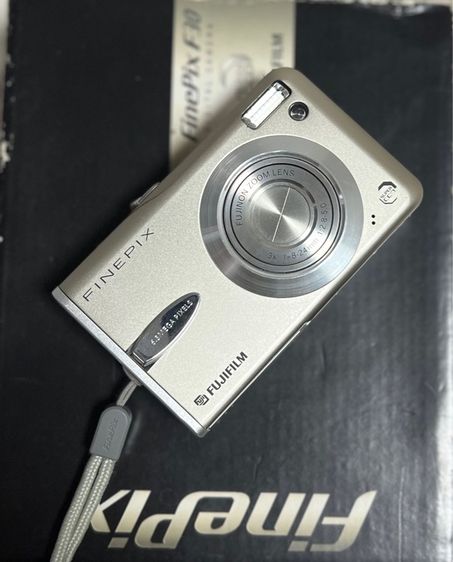 อื่นๆ ไม่กันน้ำ Fujifilm FinePix F30