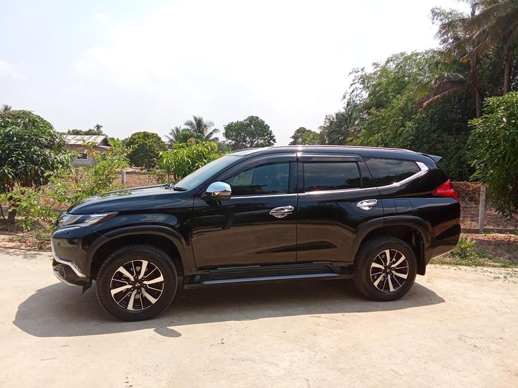 Mitsubishi Pajero Sport 2018 2.4 GT Premium Elite Edition 4WD Utility-car ดีเซล เกียร์อัตโนมัติ ดำ รูปที่ 2