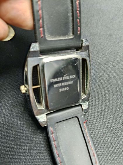 นาฬิกาข้อมือชาย ทรงสปอร์ต หน้าปัดน้ำตาล สายดำด้ายแดง รูปที่ 12