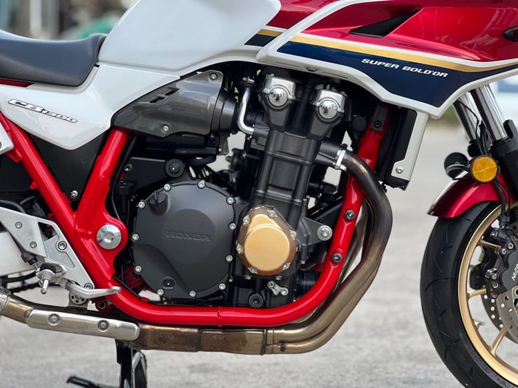 Honda CB1300 super bold or 2022 รถเทสไดร์ฟศูนย์ สวยจัด หายาก รูปที่ 16