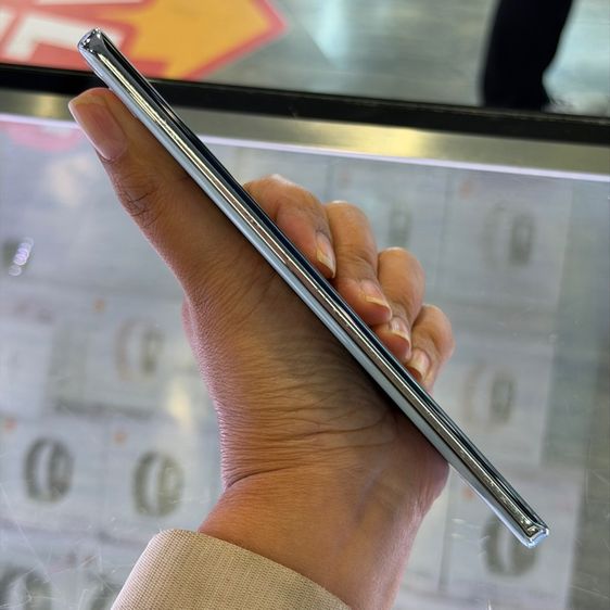 Vivo V30 สีเขียว เครื่องศูนย์ สภาพสวยมากๆ จอ6.78นิ้ว แรม12รอม256 Snap7 Gen3 กล้อง50ล้าน(3ตัว)🔥🔥 รูปที่ 3