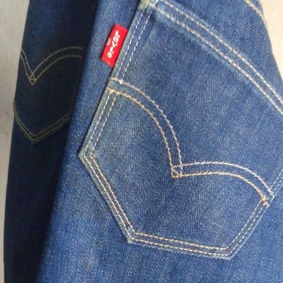 กางเกงยีนส์ levi's ผู้หญิง ยีนส์ดีไซด์สไตล์ญี่ปุ่น ( มีตำหนิขายลดราคา )  รูปที่ 16