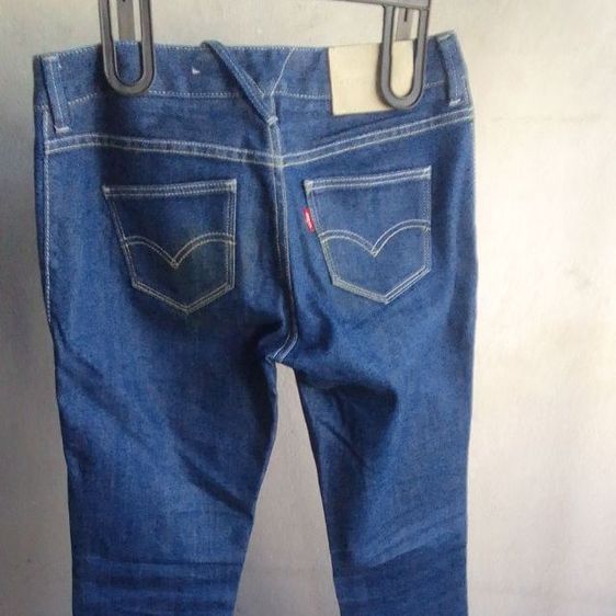กางเกงยีนส์ levi's ผู้หญิง ยีนส์ดีไซด์สไตล์ญี่ปุ่น ( มีตำหนิขายลดราคา )  รูปที่ 3