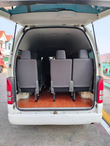Toyota Commuter 2013 3.0 Van ดีเซล ไม่ติดแก๊ส เกียร์ธรรมดา ขาว รูปที่ 2