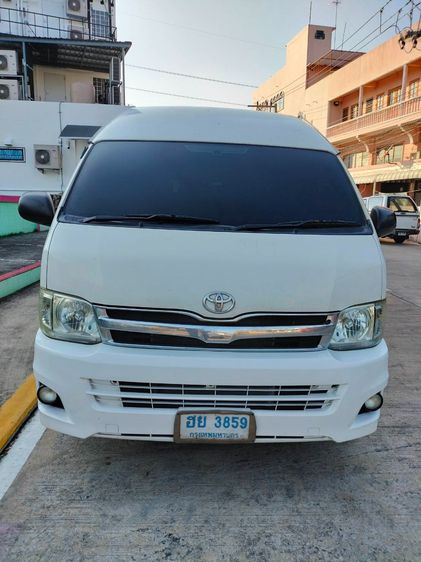 Toyota Commuter 2013 3.0 Van ดีเซล ไม่ติดแก๊ส เกียร์ธรรมดา ขาว
