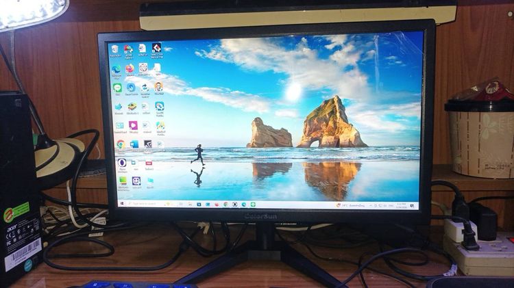 ใหม่ยกกล่องมีประกัน จอคอม COLORSUN 20 นิ้วมี hdmi vga พลาสติกจอยังไม่แกะ เทสเรียบร้อย ไร้เส้นไร้จุด ขายเพียง 999 บาท 