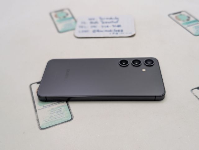 ขาย เทิร์น Samsung Galaxy S24 256 Gb ศูนย์ไทย สภาพสวย อุปกรณ์ครบ ขาดกล่อง ถูกๆ เพียง 9,990 บาท ครับ รูปที่ 3
