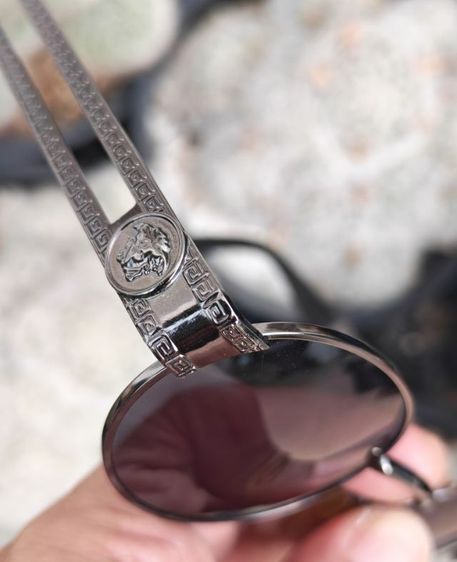 แว่นกันแดด Vintage Versace Mod. S68 Col.89M Gunmetal สวยมาก ราคาแบ่งปันครับ รูปที่ 12