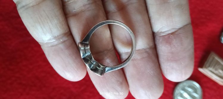 แหวนเงินแท้พลอยเขียวส่องแท้ รูปที่ 4