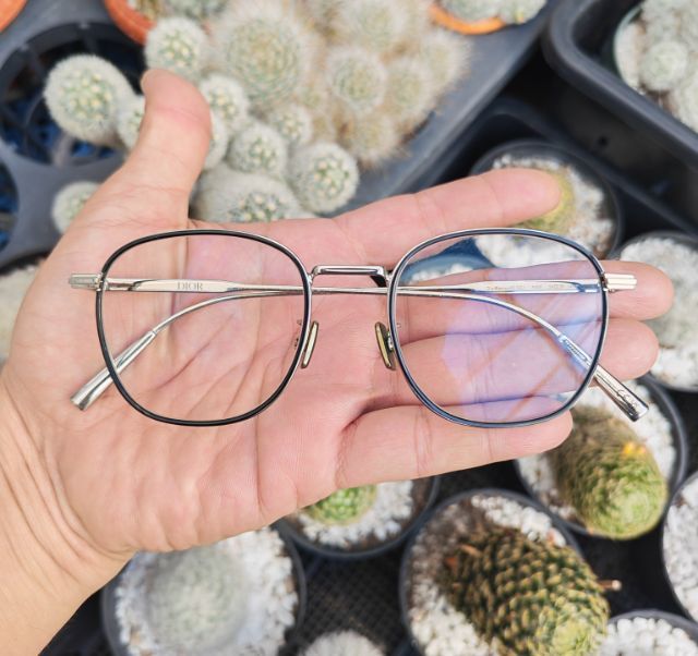อื่นๆ แว่นสายตา กรอบแว่น Dior Blacksuito​ สวยๆมากๆ​ หายากสุดๆ​ ราคาแบ่งปันครับ