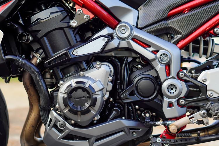 KAWASAKI Z900 SE ABS ปี 2019 เริ่มต้นฟรีดาวน์ พร้อมท่อแต่ง AKRAPOVIC แท้  รูปที่ 11