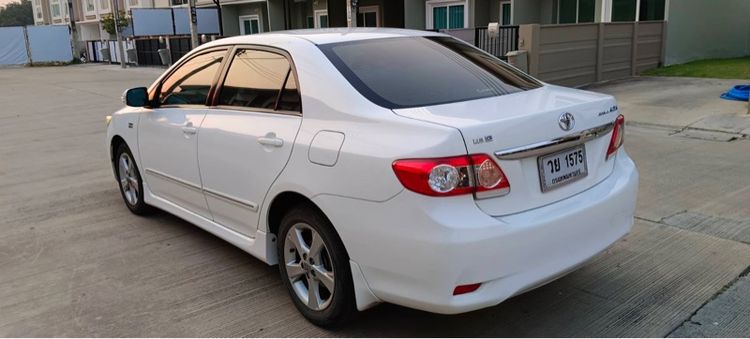 Toyota Altis 2010 1.8 G Sedan เบนซิน ไม่ติดแก๊ส เกียร์อัตโนมัติ ขาว รูปที่ 4