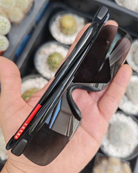 แว่นกันแดด​ Prada​ Sport​ หายากสุดๆ​ อย่างสวย​ ราคาแบ่งปันครับ รูปที่ 3