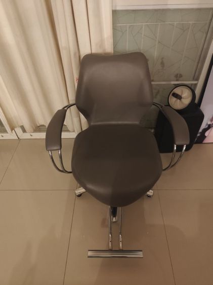 เก้าอี้ตัดผม รูปที่ 3
