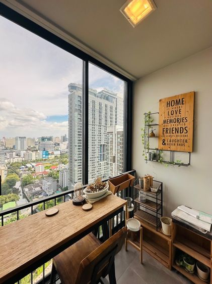 คอนโดติดถนนใหญ่ ทำเลทอง ใจกลางพระราม 9