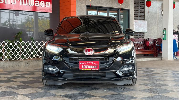 Honda HR-V 2018 1.8 RS Utility-car เบนซิน ไม่ติดแก๊ส เกียร์อัตโนมัติ ดำ รูปที่ 2