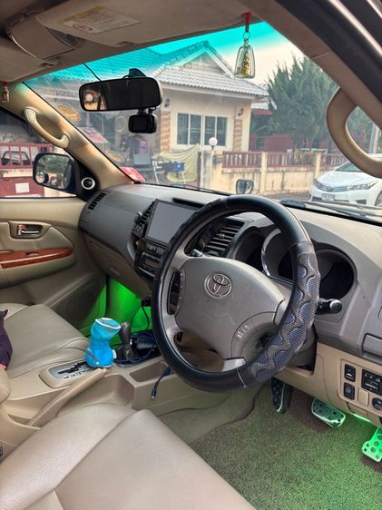 Toyota Fortuner 2008 3.0 G 4WD Utility-car ดีเซล เกียร์อัตโนมัติ ดำ รูปที่ 4