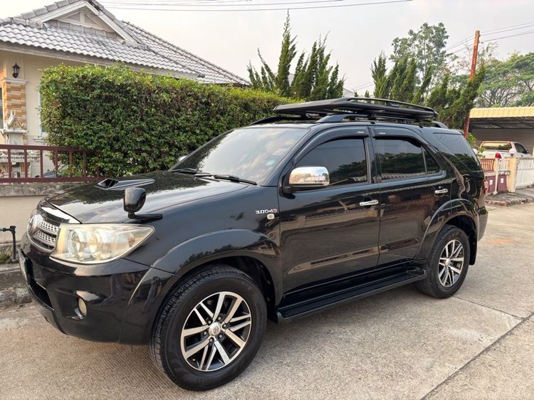 Toyota Fortuner 2008 3.0 G 4WD Utility-car ดีเซล เกียร์อัตโนมัติ ดำ รูปที่ 3