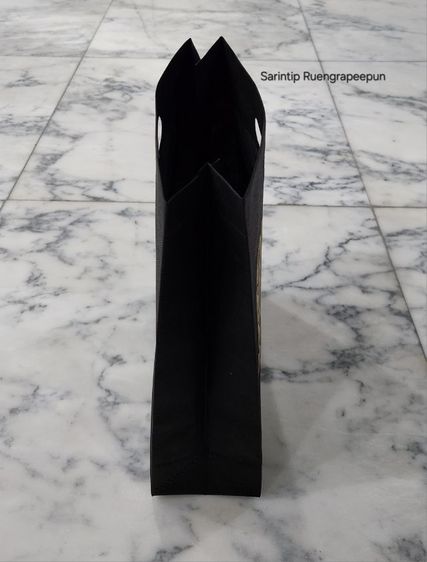 ARI FOOTBALL SPUNBOND BAG ถุงผ้าอเนกประสงค์ สีดำฟุตบอลโลก จาก Ari Shop ขนาด 27.5×35×10 ซม.(11"×14"×4") รูปที่ 3