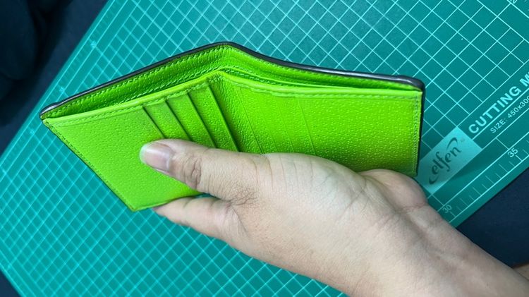 กระเป๋าสตางค์ Gucci รุ่น Ophidia bi-fold wallet  รูปที่ 10