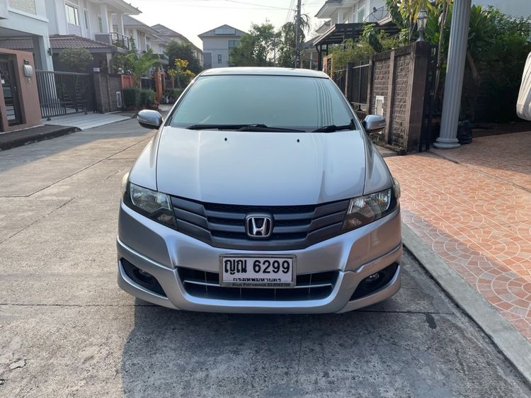รถ Honda City 1.5 Sv i-VTEC สี บรอนซ์เงิน