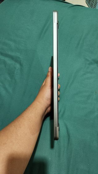 MacBook Air M2 13" สี Silver รูปที่ 6