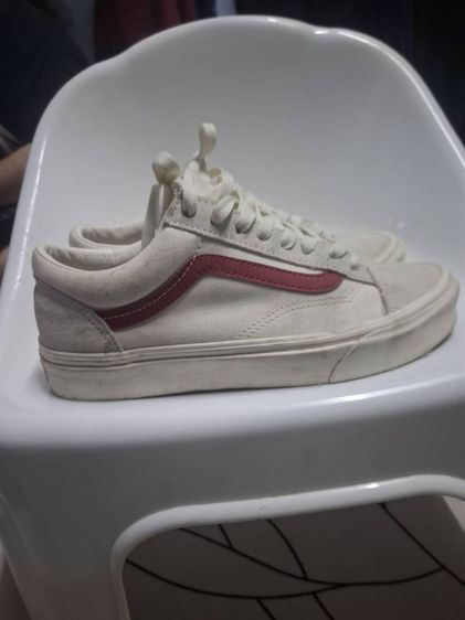 UK 6 | EU 39 1/3 | US 7.5 อื่นๆ รองเท้าผ้าใบ vans สีขาวมือสองเบอร์ 39