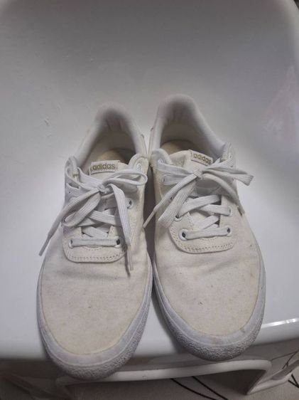 รองเท้าผ้าใบ adidas สีขาวมือสองเบอร์ 39 รูปที่ 3