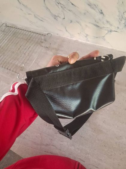 ชาย หนัง PU อื่นๆ กระเป๋าคาดเอว giordano มือสองสีดำ