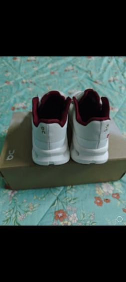 รองเท้าผ้าใบ รูปที่ 3