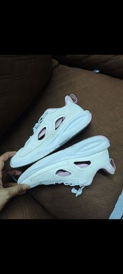 รองเท้าผ้าใบ รูปที่ 4