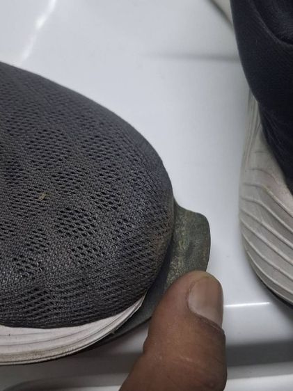 รองเท้าผ้าใบสำหรับวิ่งหรือเดินเบอร์ 39 ตำหนิตามรูป รูปที่ 5