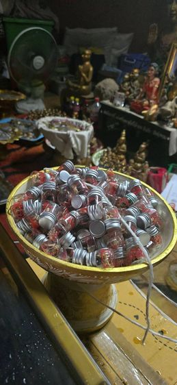 น้ำมันจินดามณี ฤาษีให้ลาภ ฤาษีเดช ป่าช้ารัตนโกสินทร์ 2568 รูปที่ 4