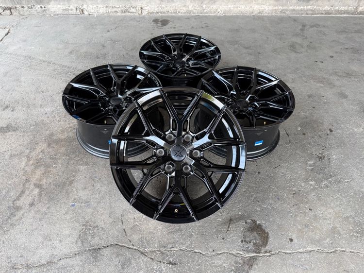 ล้อแม็กขอบ18 ก้านY 6รู139 กว้าง9 ออฟ15 สีดำเงา ล้อเบา FLOW FORMING งานSEVENFIFTH งานสวยมากๆ 