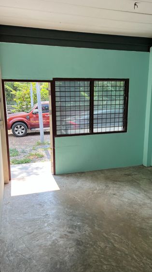 ไม่มี สร้างเสร็จก่อน 2010 ปล่อยเช่าห้องพัก ซอยเคหะร่มเกล้า 45 แยก 1 ใกล้สนามบินสุวรรณภูมิ