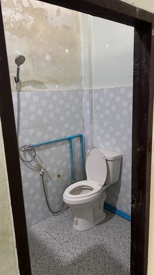 ไม่มี สร้างเสร็จก่อน 2010 ปล่อยเช่าห้องพัก ซอยเคหะร่มเกล้า 45 แยก 1 ใกล้สนามบินสุวรรณภูมิ รูปที่ 4