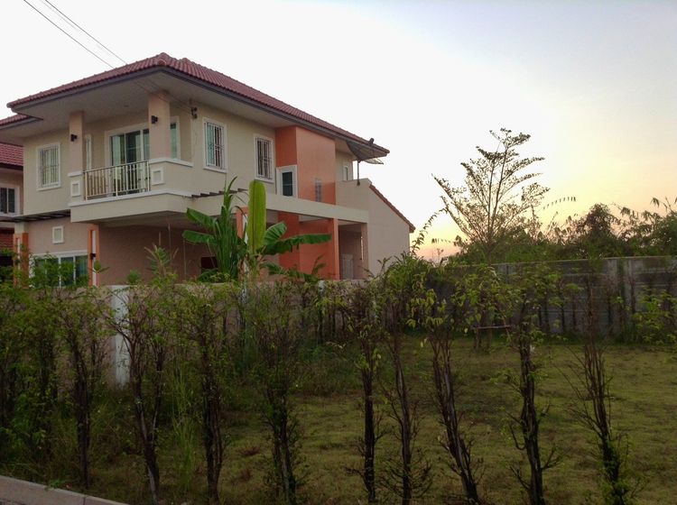 อื่นๆ มีบางส่วน 2014 บ้านเดี่ยว 2 ชั้น 78 ตารางวา  3 ห้องนอน 2 ห้องน้ำ  3500000 บาท บ้านพร้อมโอนไม่ติดธนาคาร รูปที่ 2