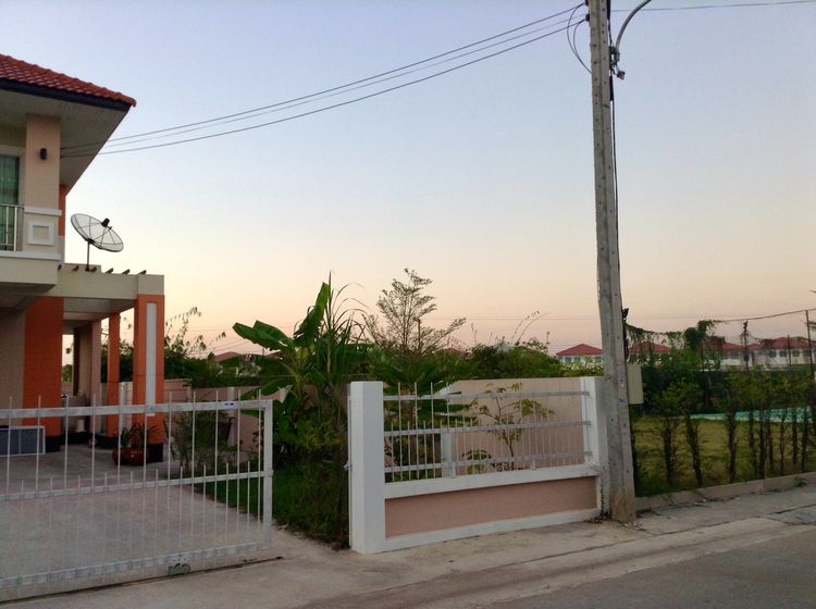 อื่นๆ มีบางส่วน 2014 บ้านเดี่ยว 2 ชั้น 78 ตารางวา  3 ห้องนอน 2 ห้องน้ำ  3500000 บาท บ้านพร้อมโอนไม่ติดธนาคาร รูปที่ 3