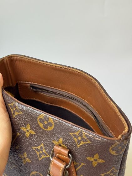 LV Bucket รูปที่ 10