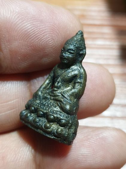 พระกริ่ง เก่าไม่ทราบวัดและปีที่ออก สภาพเก่าเนื้อจัด รูปที่ 7